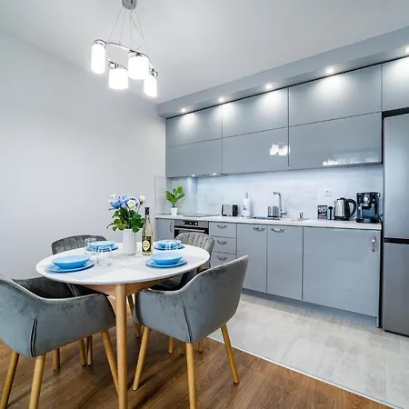 Brand New Downtown Apartment Varna