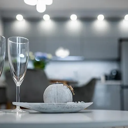 Brand New Downtown Appartamento Varna